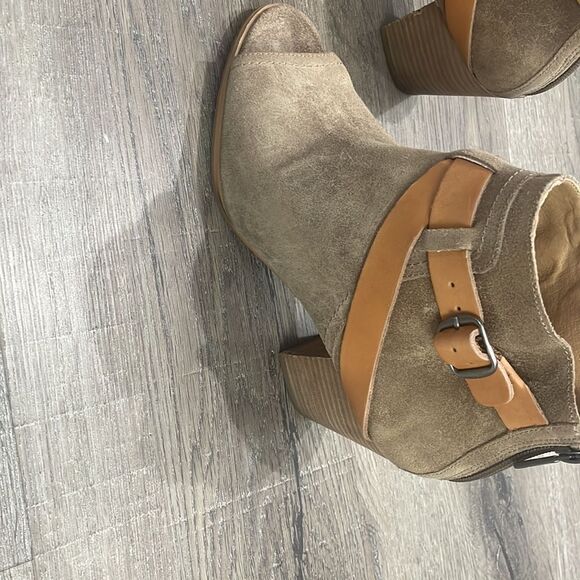 Lucky Brand Leather Peep Toe Wedges Size 6.5 - Picture 5 of 7